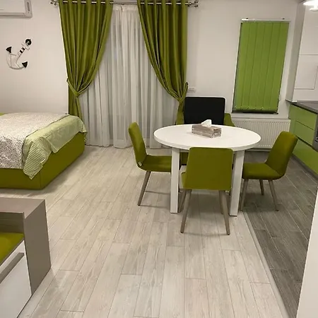 Garsoniera Aki 3 Mamaia Nord דירה Năvodari